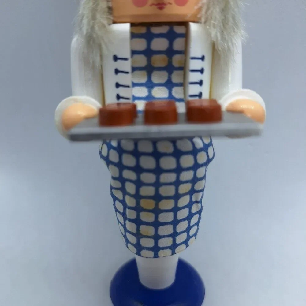Vintage Hallmark Ornament  1992 North Pole Nutcracker ERIC‎ THE BAKER